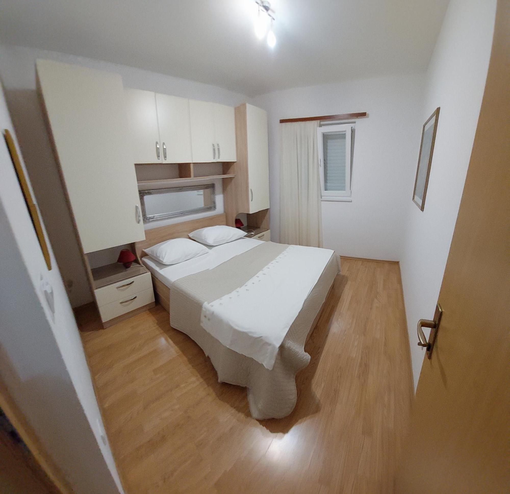 Apartman Igor Podgora Exteriér fotografie