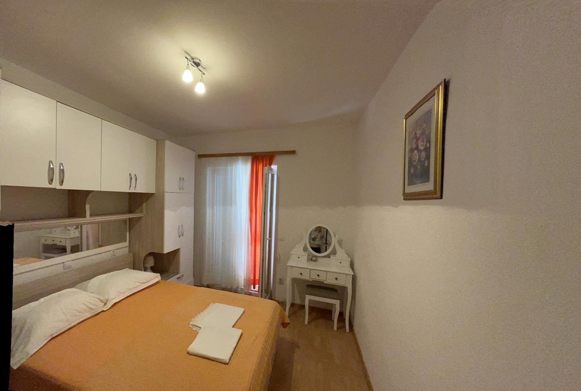 Apartman Igor Podgora Exteriér fotografie